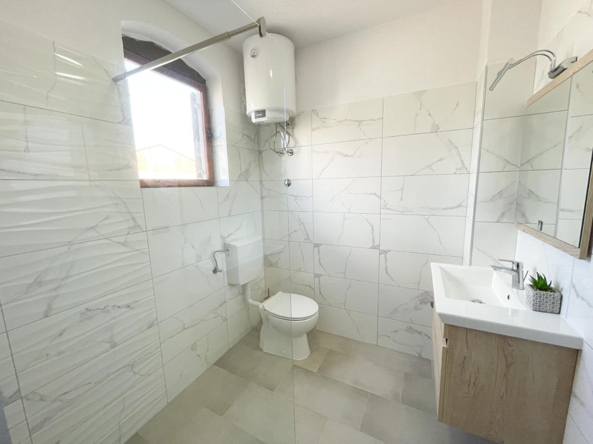 Sea View Apartment Amaro Korcula Town Luaran gambar