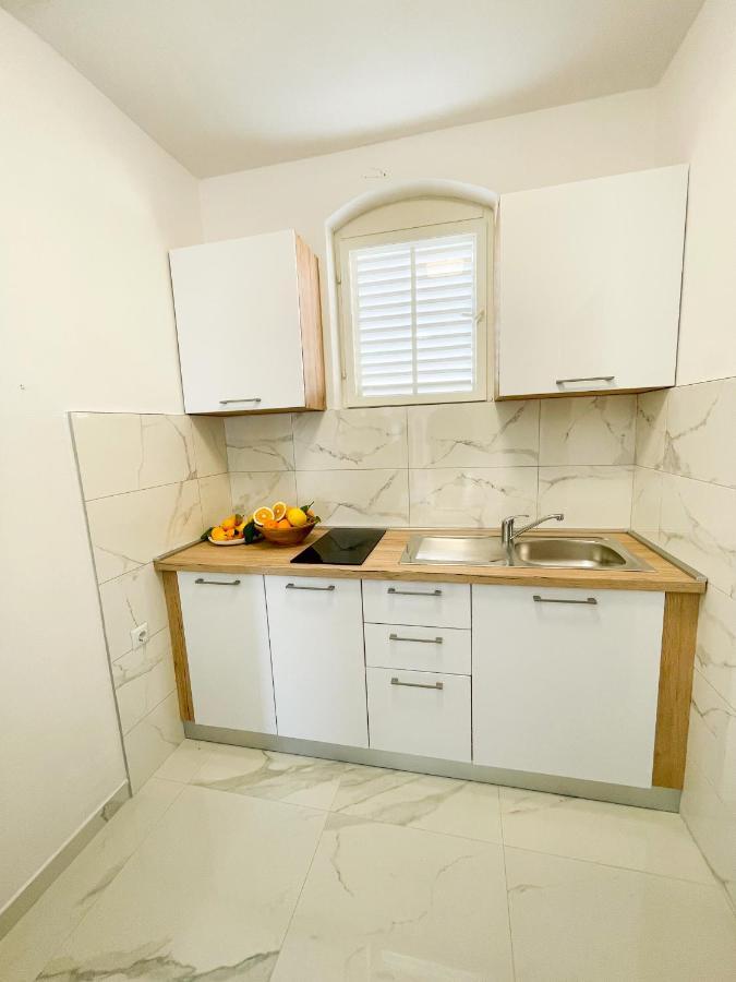 Sea View Apartment Amaro Korcula Town Luaran gambar